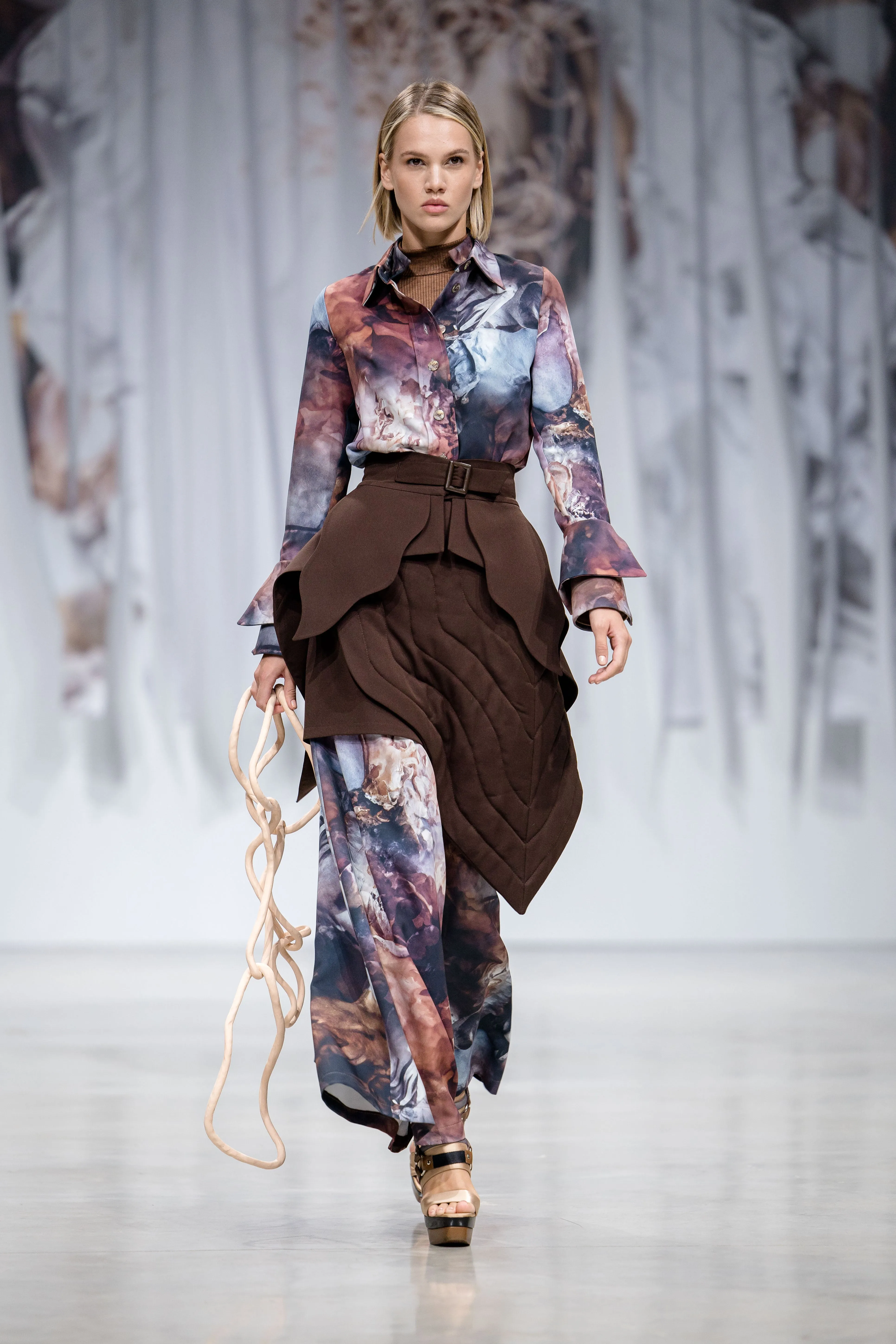 Co-Ord Set - Shirt And Wide-Leg Pants Abstract Print Brown