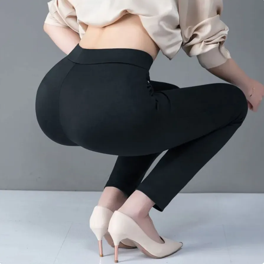 Women - Trousers - Stretch Fabric - Elegant and Comfortable Fit